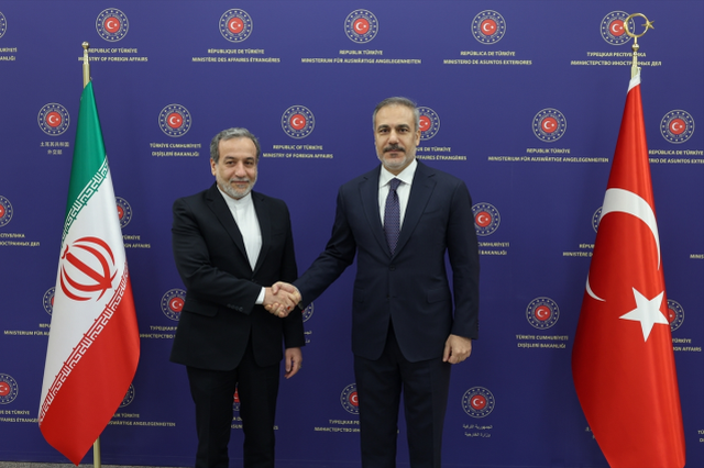 Fidan: Suriye'deki çatışmaların başlamasının nedeni 13 yıldır ülkenin sorunlarının çözülmemiş olması