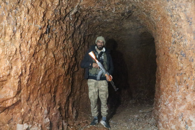 Tel Rıfat'ta PKK/YPG'li teröristlerin kullandığı tünel ele geçirildi