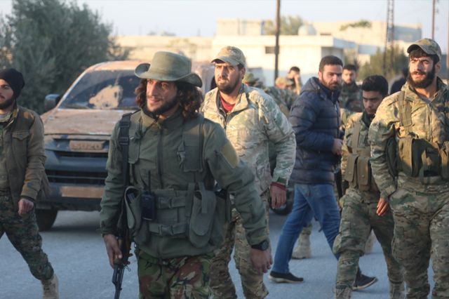 Esad'ın planı açık oldu: Hama'dan taktiksel çekildik