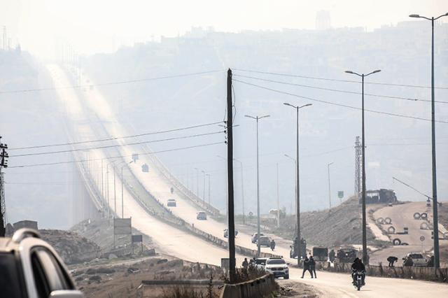 Dünya bunu konuşuyor! 'Rusya desteğini kaybeden Beşar Esad Suriye'den kaçtı' iddiası