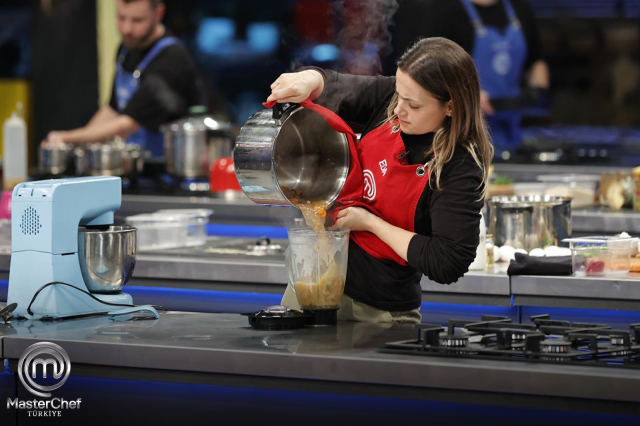 MasterChef Beyza ve Eda neden kavga etti? Dün akşam MasterChef'te neler oldu?