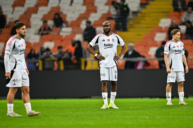 Beşiktaş, Adana Demirspor'a deplasmanda 2-1 mağlup oldu
