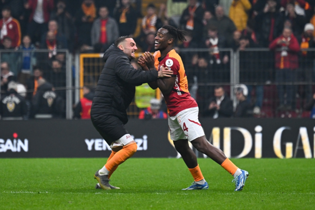 Galatasaray, Trabzonspor'u 4-3 mağlup etti