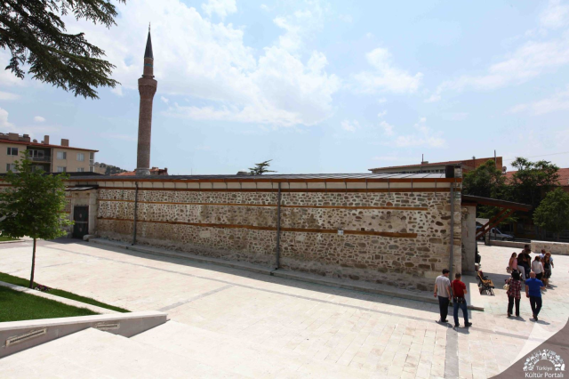 TRT 1 Regaip kandili yayını hangi cami, cami nerede 2025?