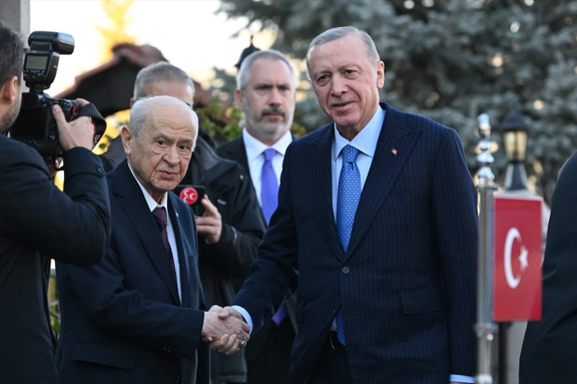 Cumhurbaşkanı Erdoğan ile Bahçeli arasında yeni yılın ilk zirvesi! Masada kritik konular vardı