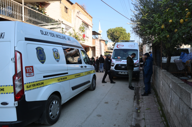 Adana'da ne oldu? Adana'da üç kişi boğazları kesilmiş halde ölü bulundu!