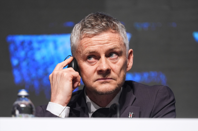 Son kararı kim verecek? Solskjaer'den imza töreninde dikkat çeken transfer sözleri