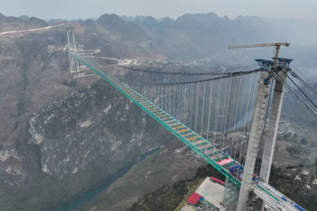 620 metre yüksekliğe sahip dünyanın en yüksek köprüsü bu sene açılıyor