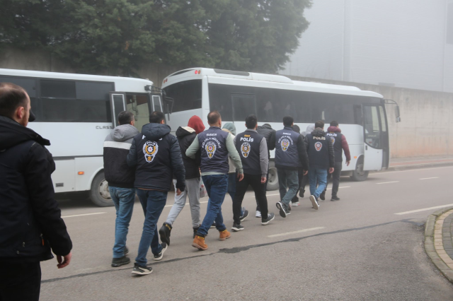 Sosyal medyadaki 'Evcil hayvan sahiplendirme' şebekesine operasyon: 33 kişi tutuklandı