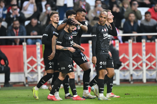 Twente Beşiktaş maçı hangi kanalda, saat kaçta? Twente Beşiktaş maçı şifresiz mi?