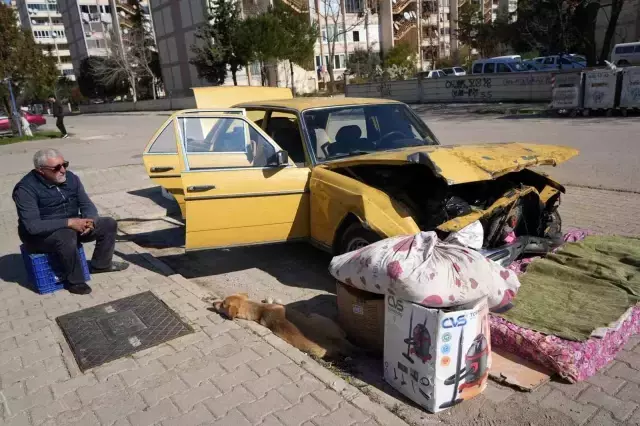 Sokaklarda yaşam mücadelesi veren Tilif