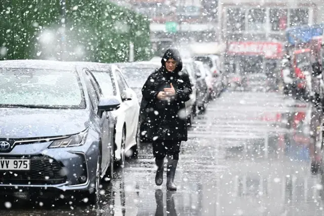 İstanbul'da kabus için saat verildi! 26 ilde okullar tatil, sayı sürekli artıyor