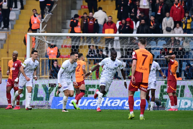 Galatasaray, Kasımpaşa ile 3-3 berabere kaldı