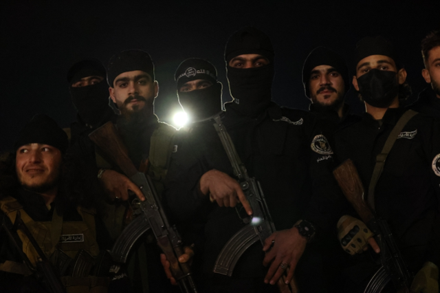 Suriye'de çatışmalar şiddetlendi! Ordu teyakkuzda, sokağa çıkma yasağı ilan edildi