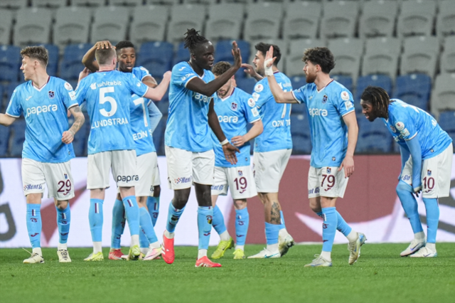 Fatih Tekke hasreti bitirdi! Trabzonspor, RAMS Başakşehir'i 3-0 mağlup etti