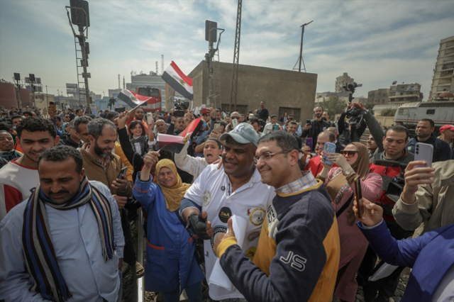 Oruçlu haliyle 279 tonluk treni çekti