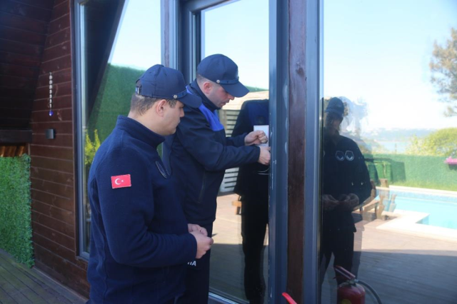 Bungalovdaki gizli kameranın görüntüleri işletme sahibinin telefonundan çıktı