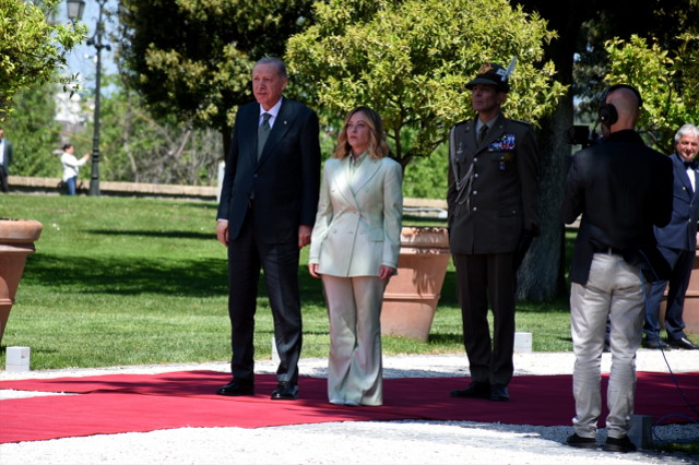 Cumhurbaşkanı Erdoğan İtalya'da Başbakan Meloni ile görüştü