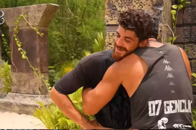 Yiğit Poyraz adaya veda etti, Nagihan Karadere'den sert çıkış geldi