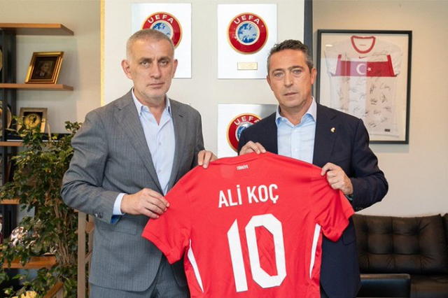 Canlı: Kongre kararı mı aldı? Ali Koç konuşuyor