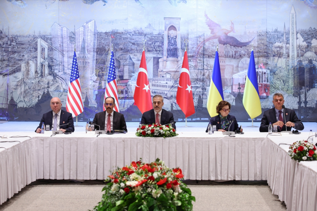 İstanbul'daki barış zirvesiyle ilgili Ukrayna'dan ilk açıklama: Koşulsuz ateşkese hazırız