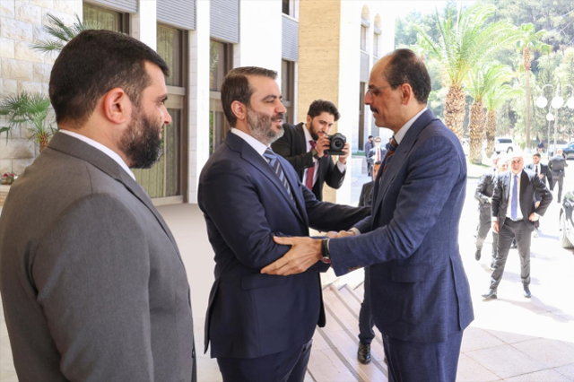 MİT Başkanı Kalın, Suriye lideri Şara ile görüştü