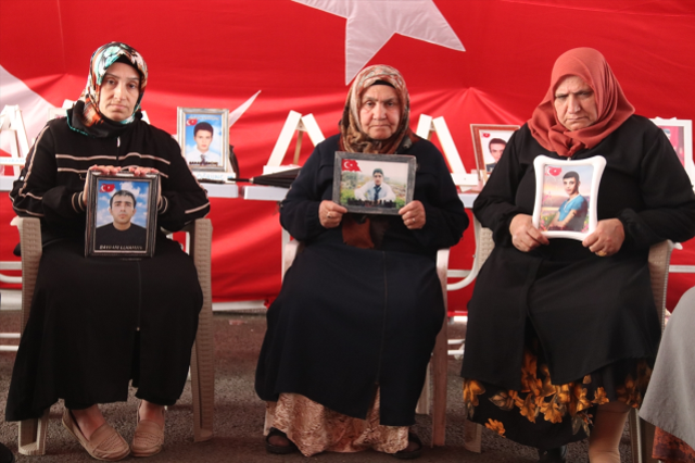 Diyarbakır anneleri evlatlarına kavuşmak istiyor