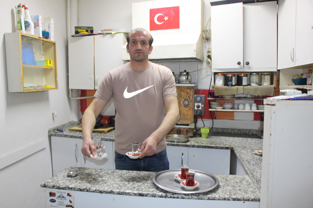Zabıta memurları engelli vatandaşı darbetti