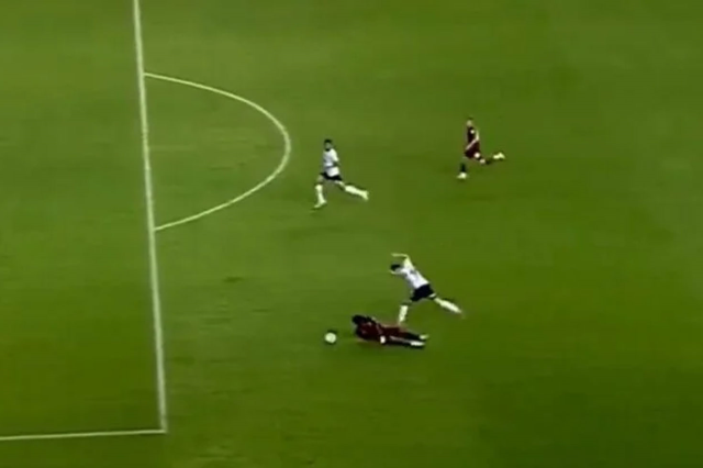 Fenerbahçe Hatayspor karşısında bu sezon ilk kez kırmızı kart gördü