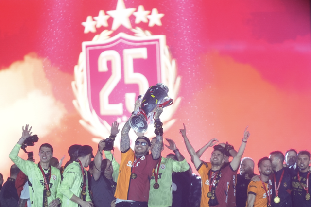 Galatasaray şampiyonluk kutlamalarından kareler!