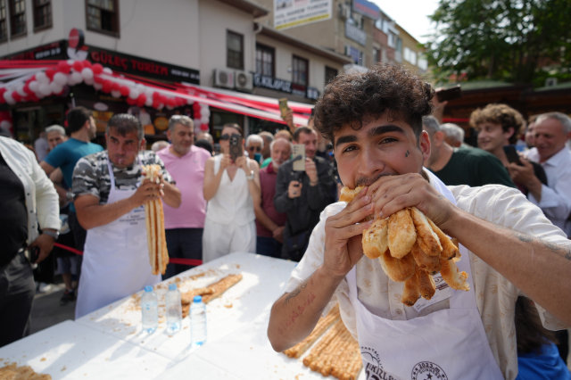 Börek yeme yarışması için günlerce aç kaldılar