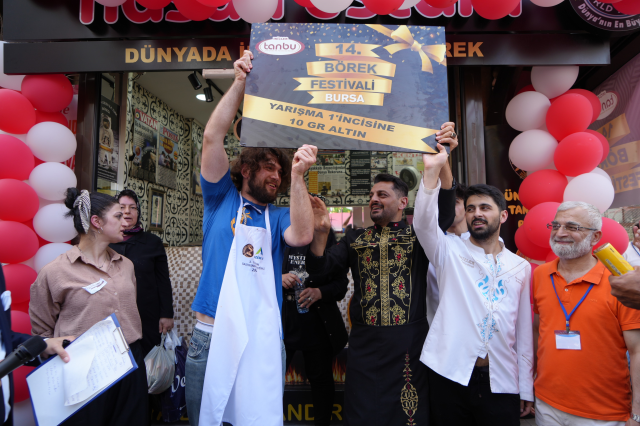 Börek yeme yarışması için günlerce aç kaldılar