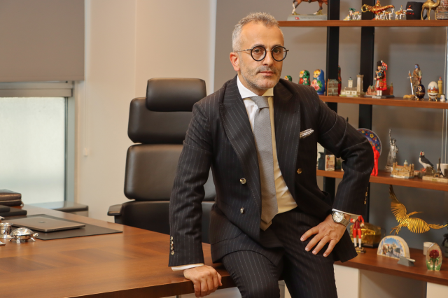 Mücahit Artar Kimdir?