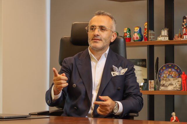 Erken Yaşamı ve Eğitim Hayatı