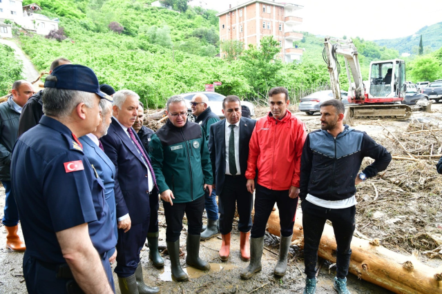 Trabzon'daki sel felaketinde 72 yaşındaki vatandaş kayboldu