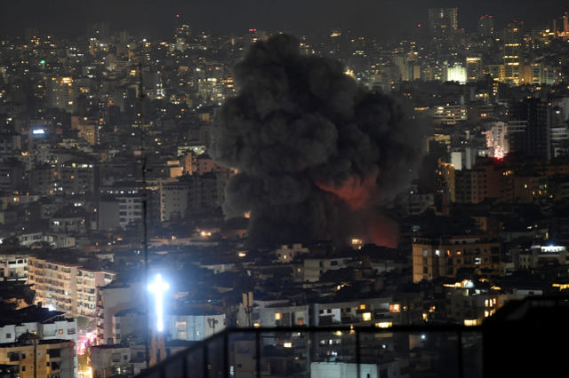 İsrail Ordusu Beyrut'ta Hava Saldırıları Düzenledi