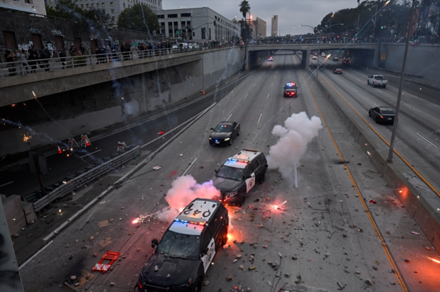 ABD'de gösteriler şiddetleniyor! Trump'tan 'şehri kurtarma' talimatı