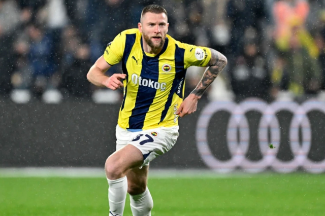 Ali Koç gemileri yaktı! Çuvalla para verip yıldız futbolcuyu alacak