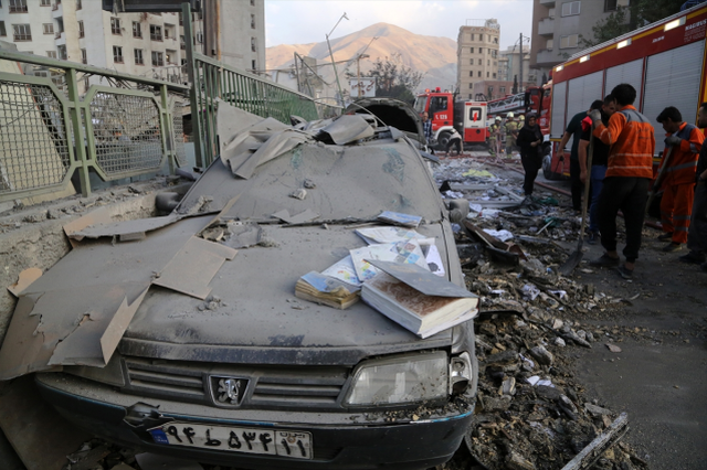 İsrail'in İran'a yönelik saldırılarında 78 kişi hayatını kaybetti, 329 kişi yaralandı