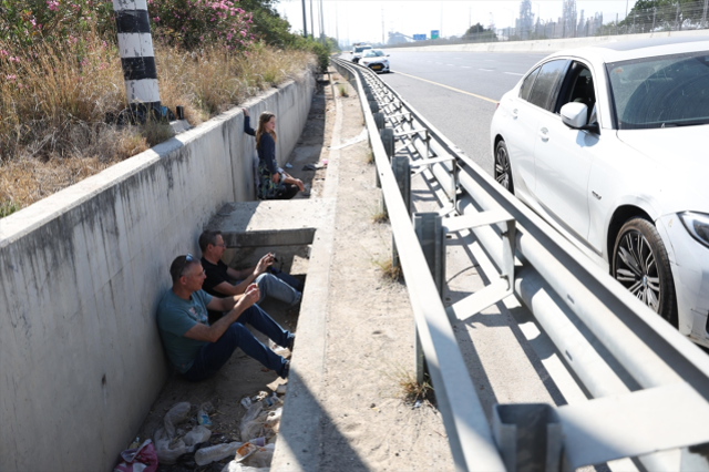 İran'dan İsrail'e yeni saldırı dalgası! Füzeler Tel Aviv'i vuruyor