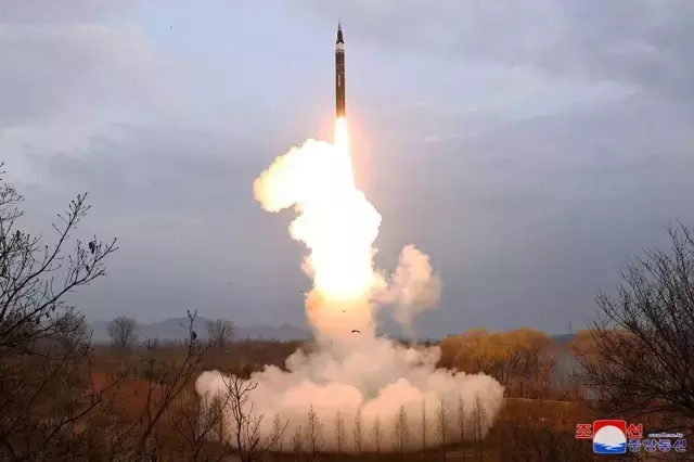 Kuzey Kore'den İran'a destek sinyali: Hwasong-16B füzesi gündemde