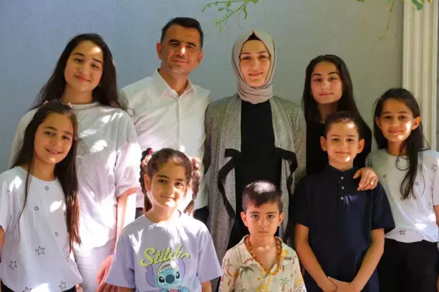 Bakan Tekin, öğretmen çiftin 7 çocuğu olduğunu duyunca şaşırdı! Hemen talimat verdi