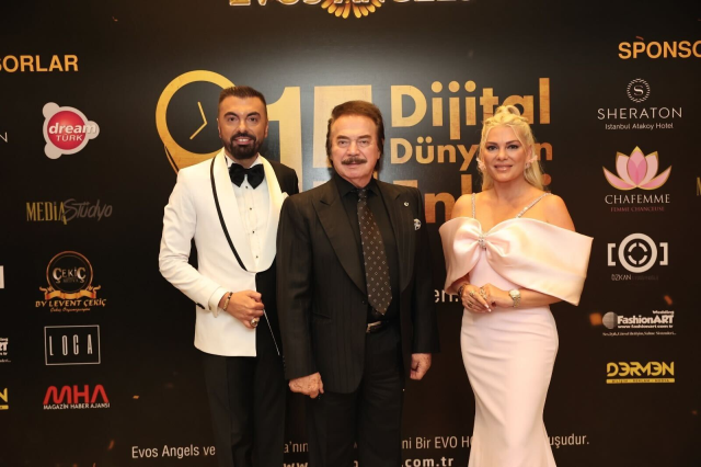 Dijital Dünya Bu Yıl 15. En'lerini Seçti. Chafemme Yapay Zeka Defilesine Büyük İlgi!