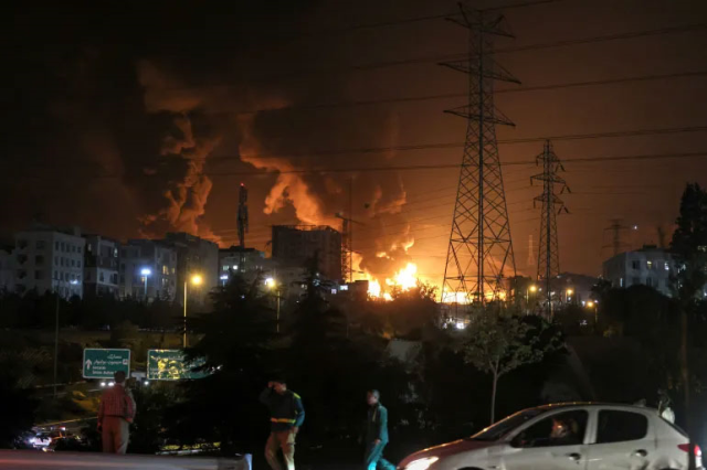 İsrailli Bakan'dan 'Tahran yönetimi devrilene kadar İran'a saldırılar sürmeli' açıklaması
