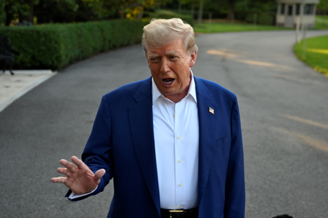 Trump'ın uyarısına rağmen İsrail, Tahran'ı vurdu