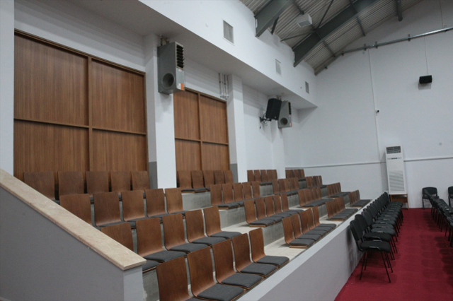 Kartalkaya yangın faciası davası için spor salonu 700 kişilik duruşma salonuna dönüştürüldü