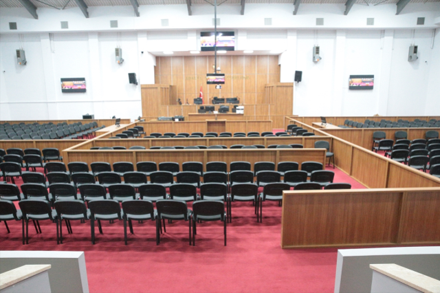 Kartalkaya yangın faciası davası için spor salonu 700 kişilik duruşma salonuna dönüştürüldü