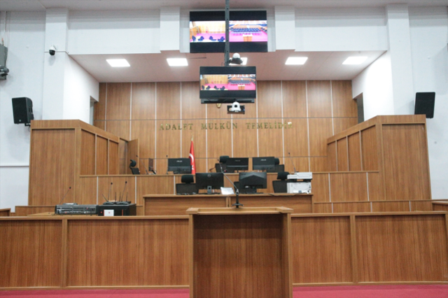 Kartalkaya yangın faciası davası için spor salonu 700 kişilik duruşma salonuna dönüştürüldü