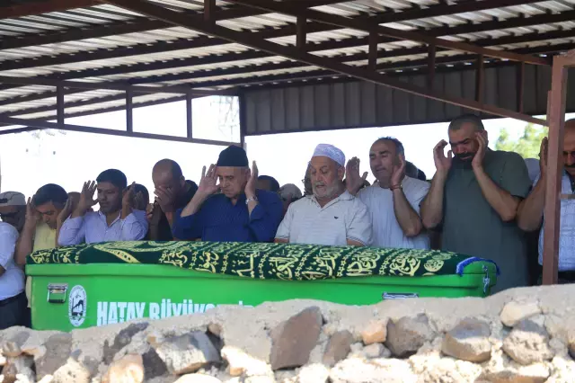Ablasının düğününde kalp krizi geçiren genç hayatını kaybetti