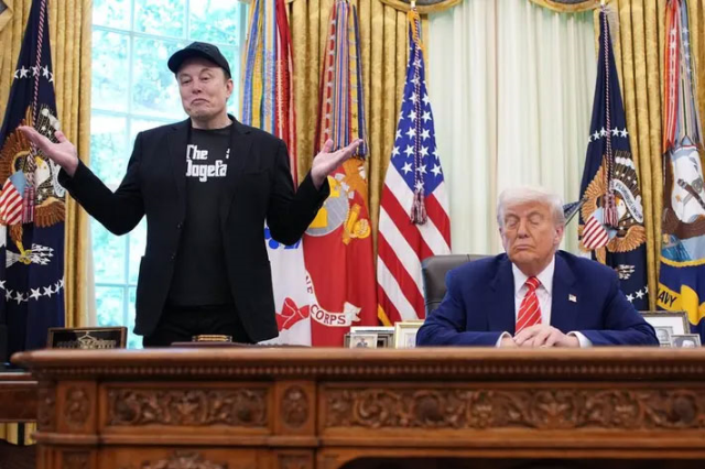 Trump, Elon Musk'ı sınır dışı etmekle tehdit etti
